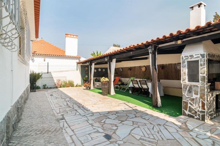 5 bedrooms house for sale in Ramada e Canecas, Portugal - Image 12