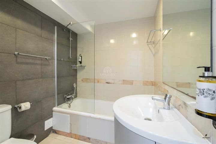 Apartment for sale in Portimao, Portugal - Image 6