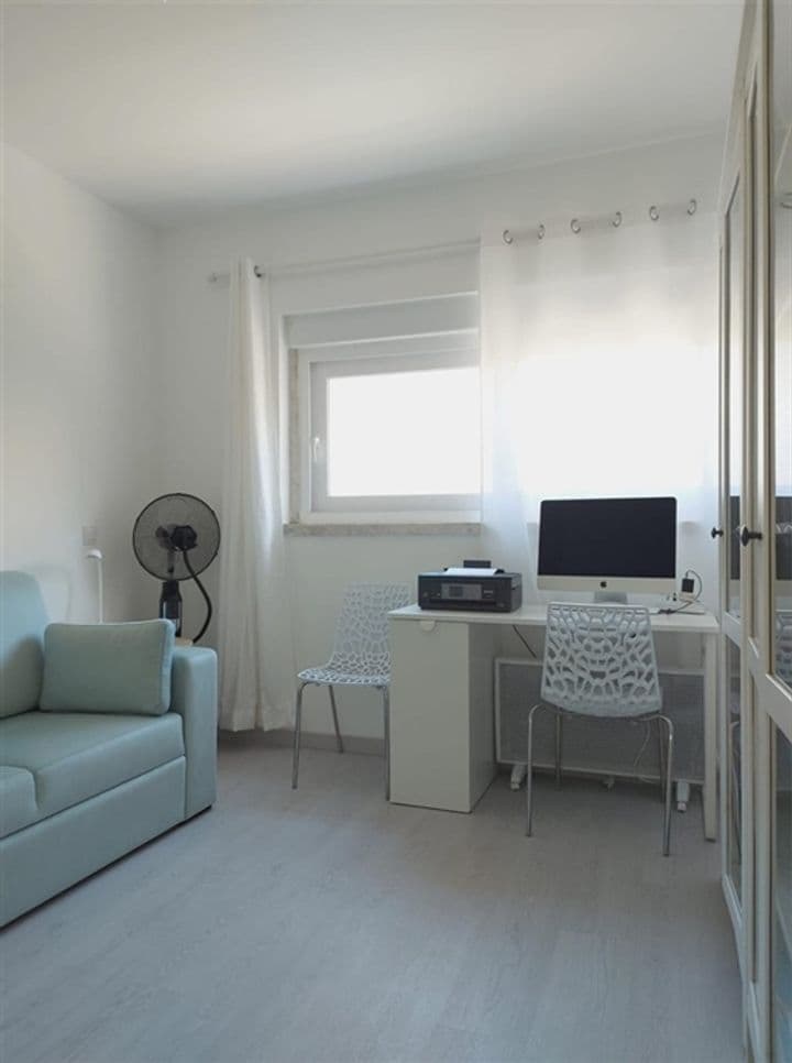 2 bedrooms apartment for sale in Carcavelos e Parede, Portugal - Image 9