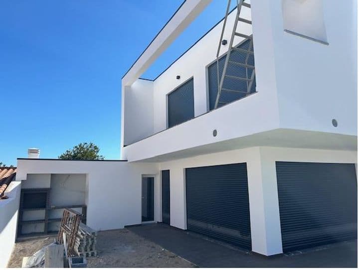 4 bedrooms house for sale in Caparica e Trafaria, Portugal - Image 4