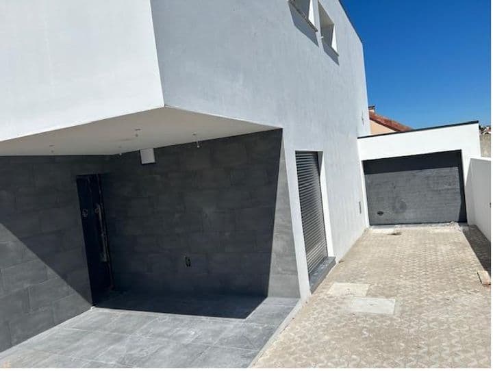 4 bedrooms house for sale in Caparica e Trafaria, Portugal - Image 3