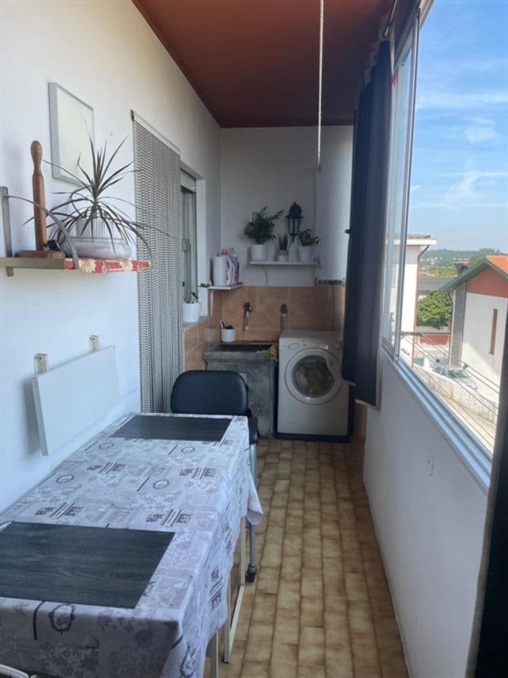 2 bedrooms apartment for sale in Castelo da Maia, Portugal - Image 3