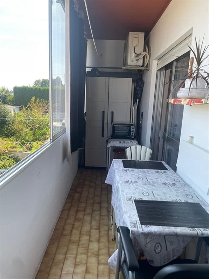 2 bedrooms apartment for sale in Castelo da Maia, Portugal - Image 2