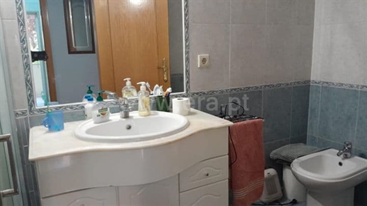 1 bedroom apartment for sale in Charneca De Caparica, Portugal - Image 11