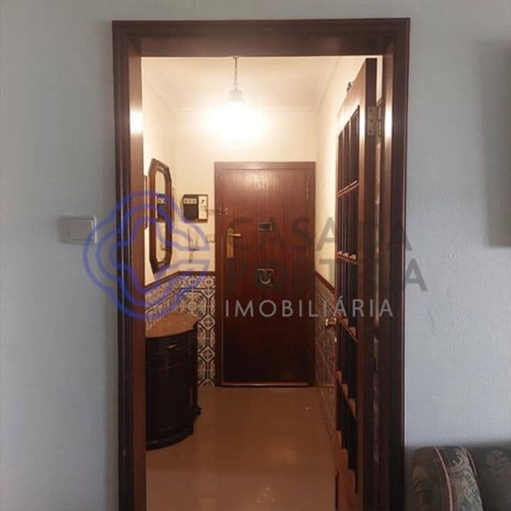 Apartment for sale in Santo Antonio dos Cavaleiros e Frielas, Portugal - Image 9