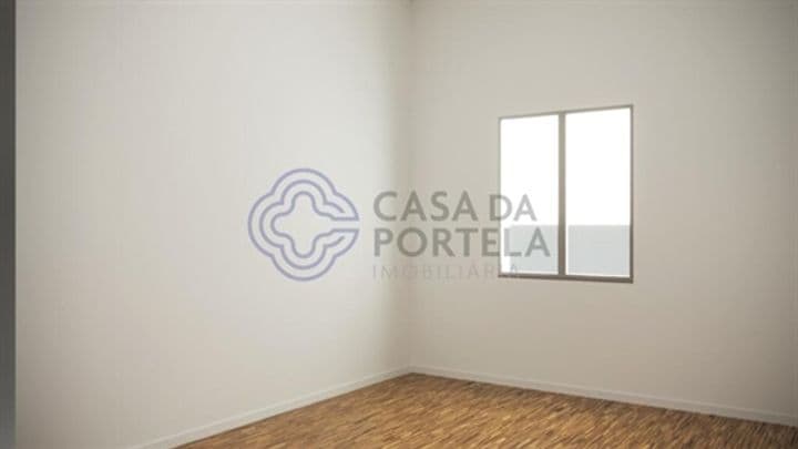 Apartment for sale in Santo Antonio dos Cavaleiros e Frielas, Portugal