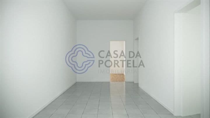 Apartment for sale in Santo Antonio dos Cavaleiros e Frielas, Portugal - Image 5