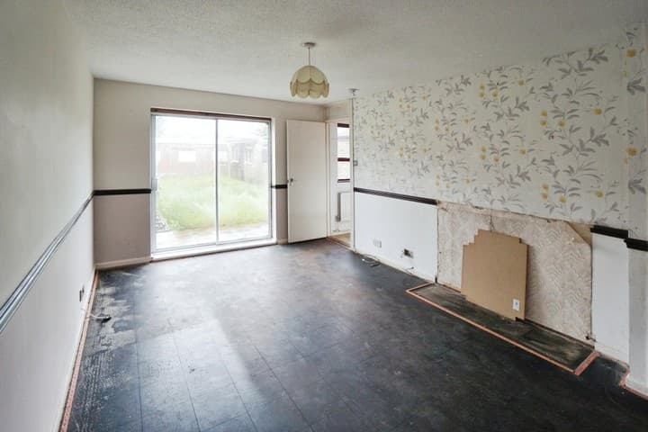 2 bedrooms house for sale in Willenhall, United Kingdom - Image 5