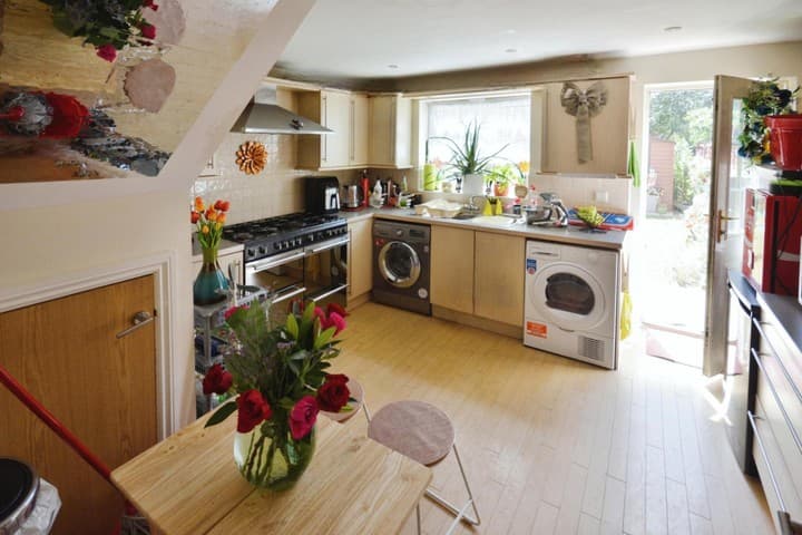 4 bedrooms house for sale in Waltham Cross, United Kingdom - Image 5