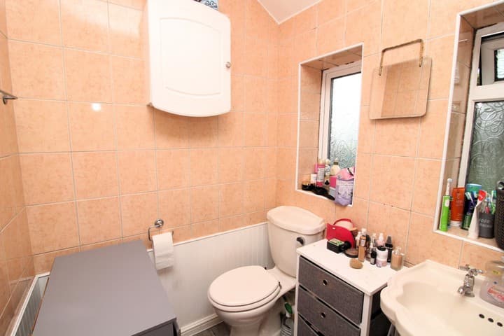 3 bedrooms house for sale in Dagenham, United Kingdom - Image 15