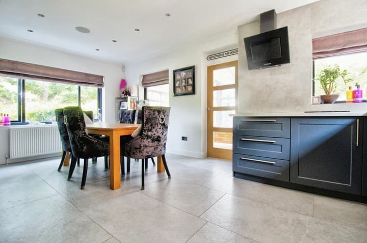 3 bedrooms house for sale in Romford, United Kingdom - Image 15