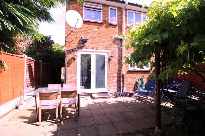 3 bedrooms house for sale in Dagenham, United Kingdom - Image 17