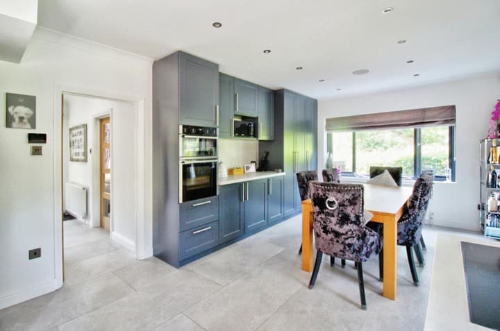 3 bedrooms house for sale in Romford, United Kingdom - Image 43