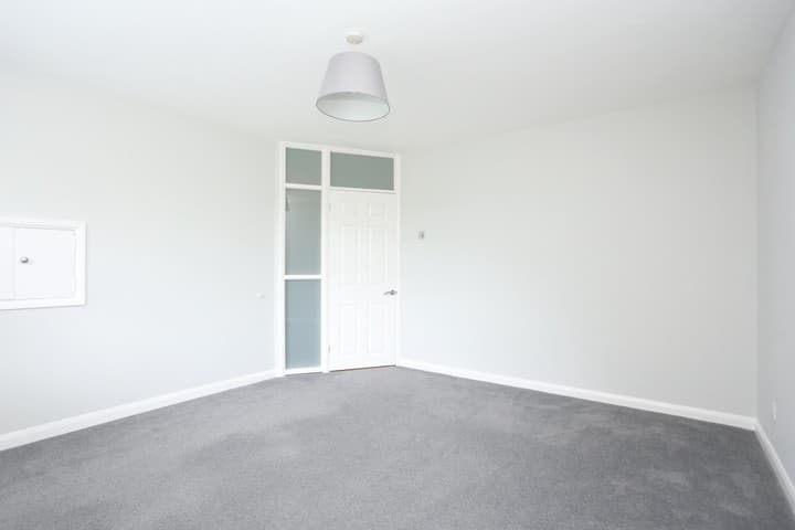 1 bedroom apartment for sale in Chislehurst, United Kingdom - Image 6