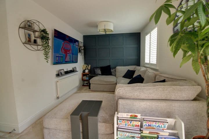 3 bedrooms house for sale in Tadley, United Kingdom - Image 3