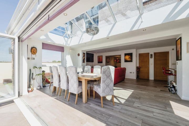 5 bedrooms house for sale in Exeter, United Kingdom - Image 3