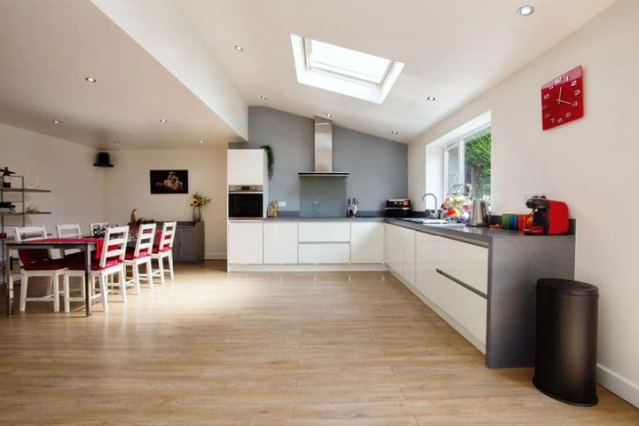 4 bedrooms house for sale in Nottingham, United Kingdom - Image 5