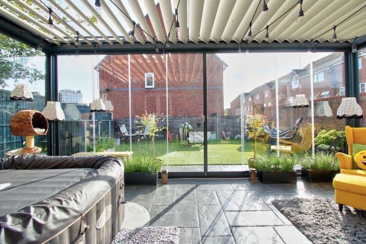 4 bedrooms house for sale in Manchester, United Kingdom - Image 11