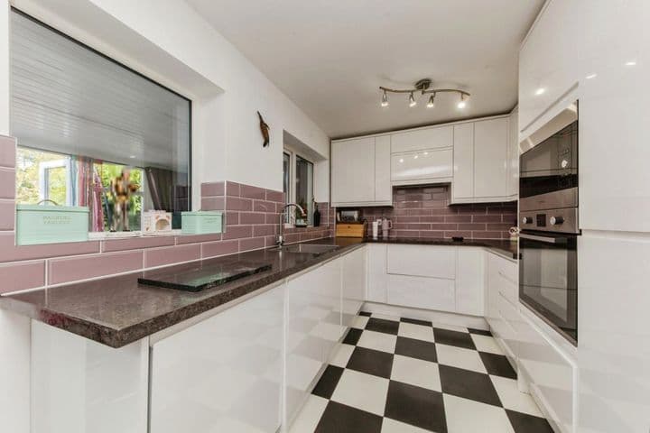 3 bedrooms house for sale in Newcastle Upon Tyne, United Kingdom - Image 3