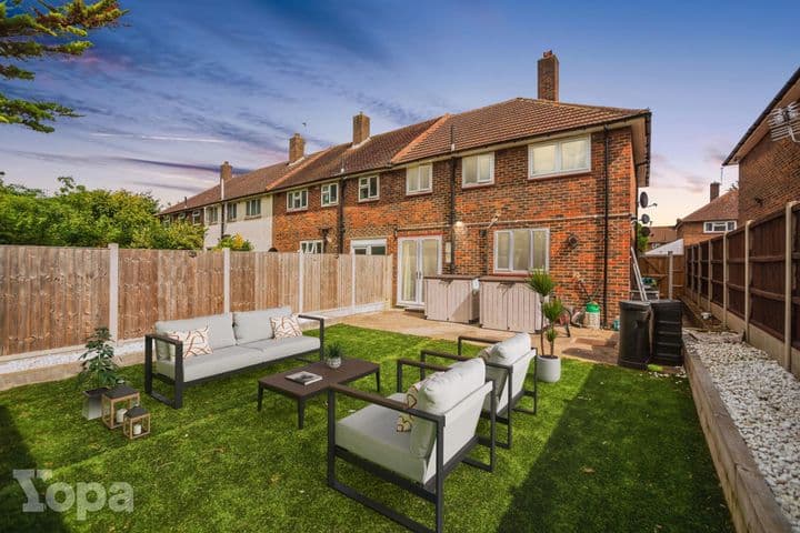 3 bedrooms house for sale in Sidcup, United Kingdom - Image 2