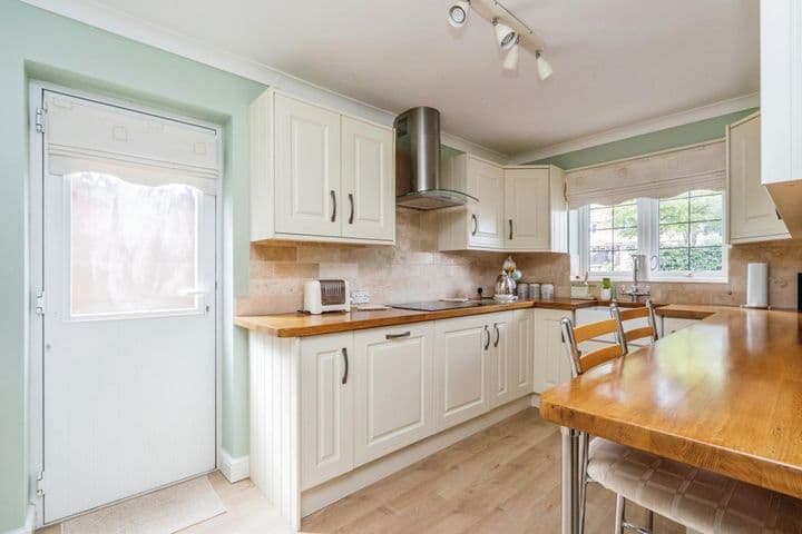 4 bedrooms house for sale in Waterlooville, United Kingdom - Image 8