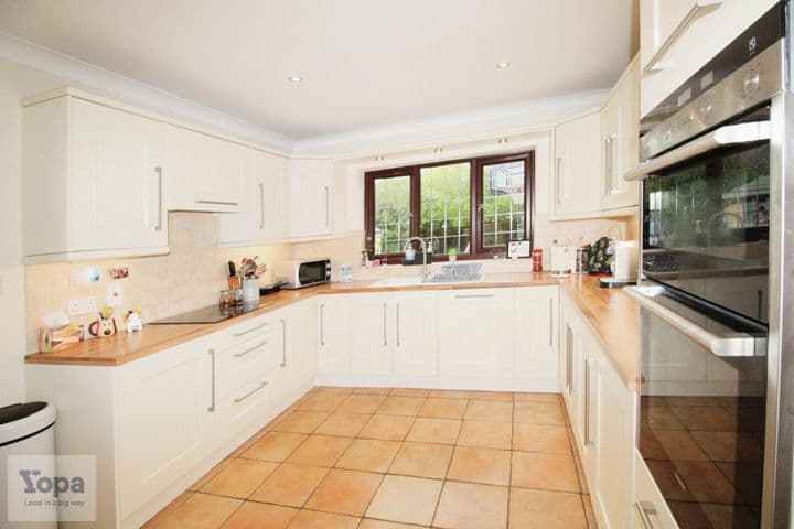 4 bedrooms house for sale in Colchester, United Kingdom - Image 2