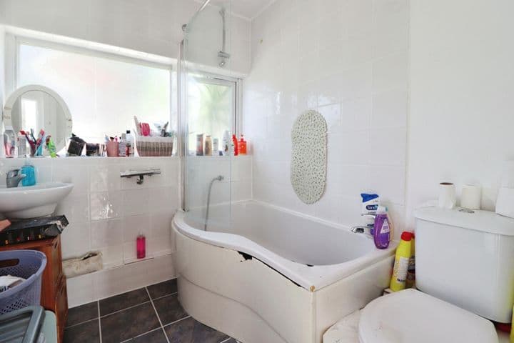 3 bedrooms house for sale in Bishops Stortford, United Kingdom - Image 6