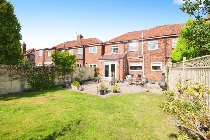 4 bedrooms house for sale in York, United Kingdom - Image 2