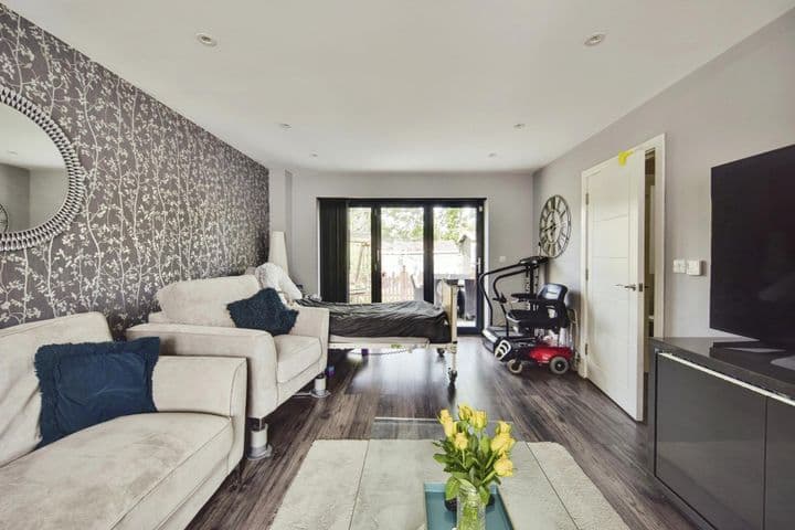 4 bedrooms house for sale in Sheerness, United Kingdom - Image 8