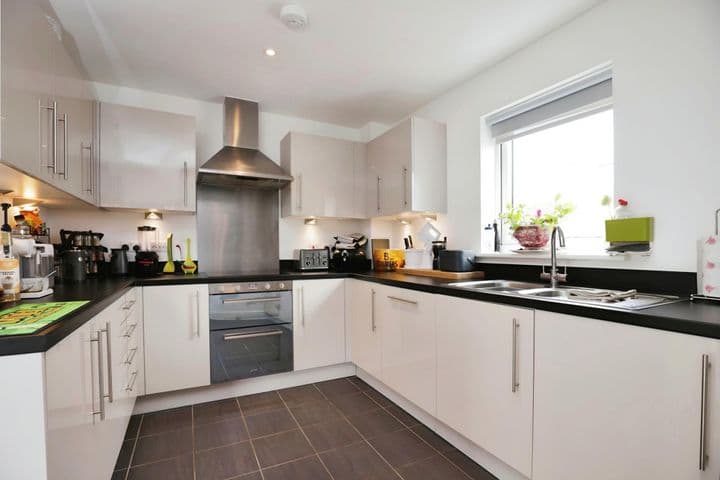 2 bedrooms apartment for sale in Warwick, United Kingdom - Image 9