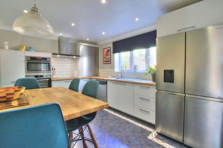 4 bedrooms house for sale in Basildon, United Kingdom - Image 10