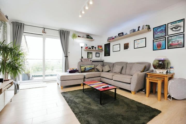 2 bedrooms apartment for sale in Warwick, United Kingdom - Image 5