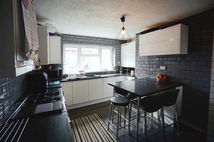 3 bedrooms house for sale in Dudley, United Kingdom - Image 9