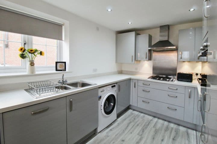 3 bedrooms house for sale in Branston, United Kingdom - Image 6