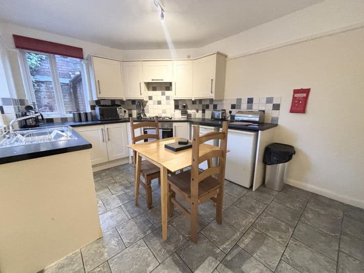 3 bedrooms apartment for sale in Chester, United Kingdom - Image 6