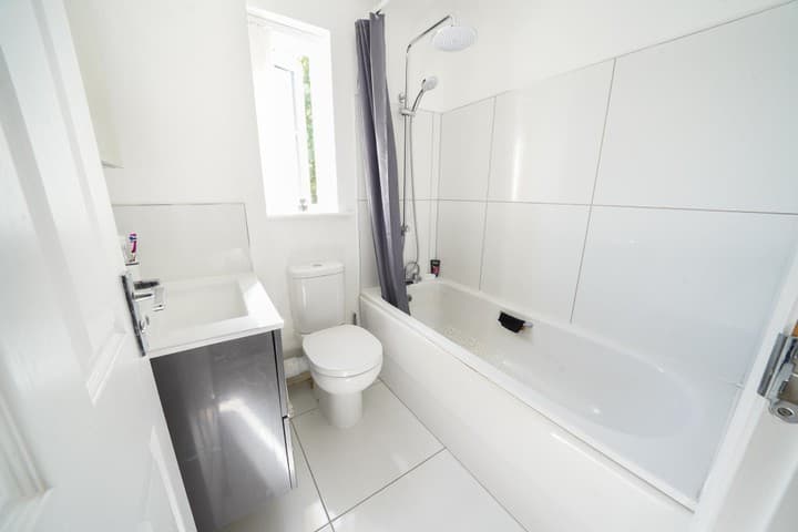 2 bedrooms house for sale in Swansea, United Kingdom - Image 15