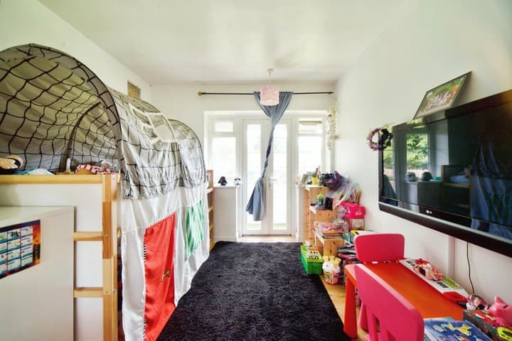 3 bedrooms apartment for sale in London, United Kingdom - Image 12