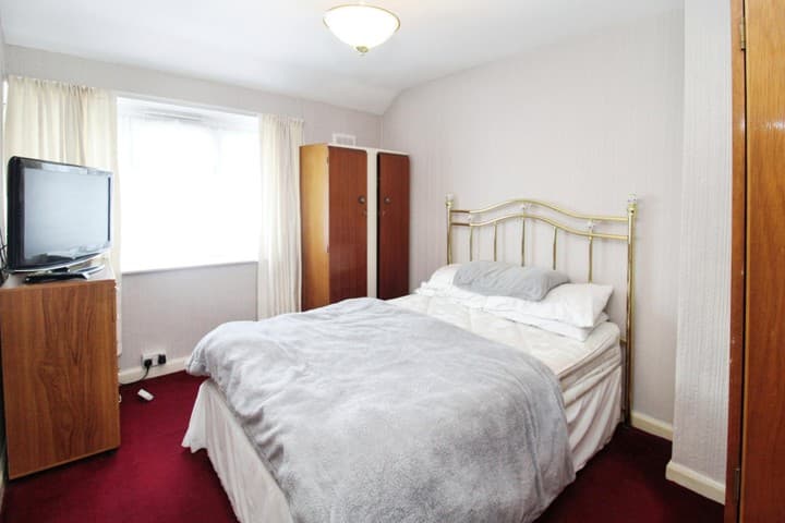 3 bedrooms house for sale in West Bromwich, United Kingdom - Image 8