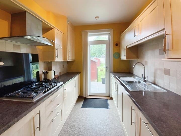 3 bedrooms apartment for sale in Glasgow, United Kingdom - Image 9