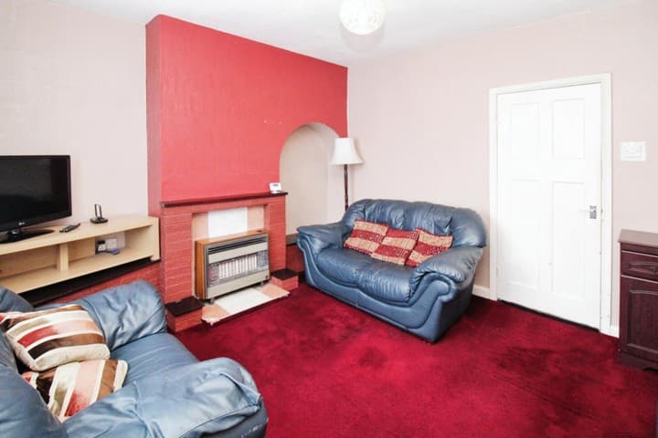 3 bedrooms house for sale in West Bromwich, United Kingdom - Image 4