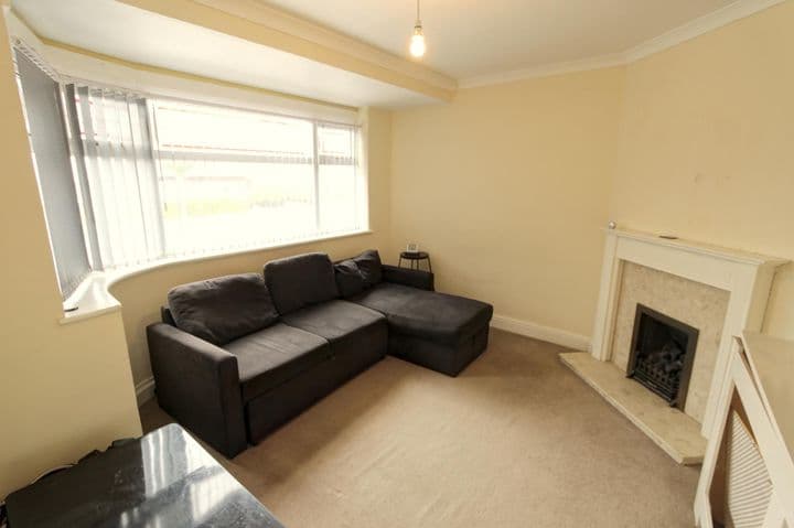 2 bedrooms house for sale in Walsall, United Kingdom - Image 3