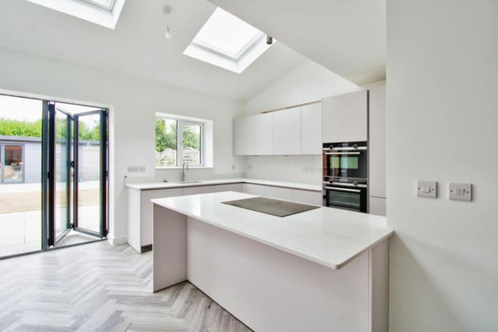 4 bedrooms house for sale in Brentwood, United Kingdom - Image 7