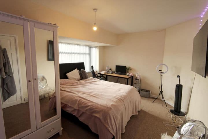 2 bedrooms house for sale in Walsall, United Kingdom - Image 9