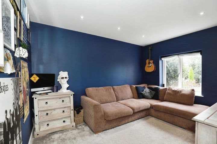 4 bedrooms house for sale in Stoke-On-Trent, United Kingdom - Image 6