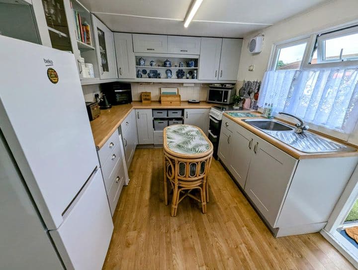 2 bedrooms other for sale in Exeter, United Kingdom - Image 5