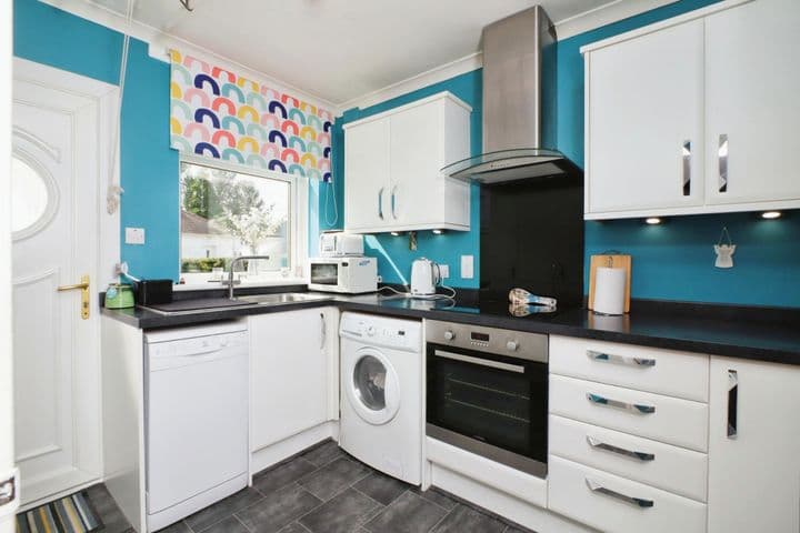 2 bedrooms house for sale in Glasgow, United Kingdom - Image 9