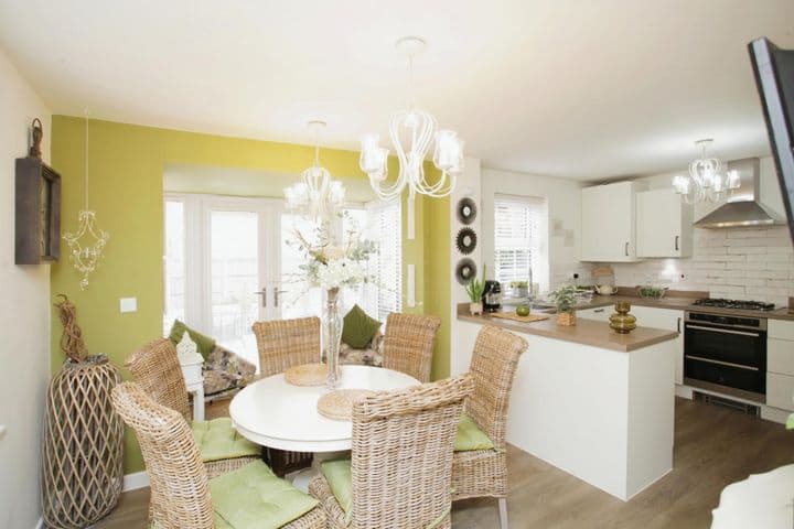 4 bedrooms house for sale in Nuneaton, United Kingdom - Image 3