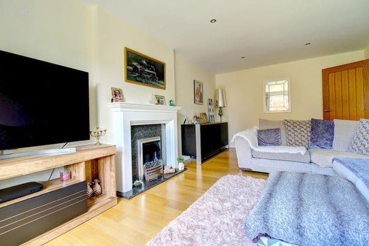 3 bedrooms house for sale in Rugeley, United Kingdom - Image 8