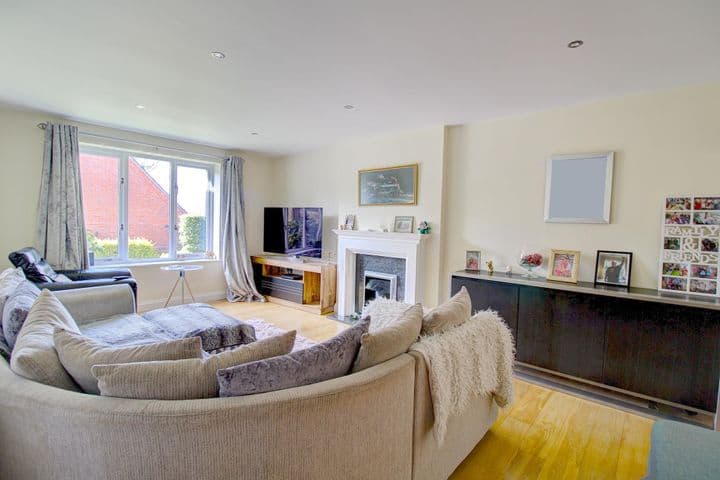 3 bedrooms house for sale in Rugeley, United Kingdom - Image 7