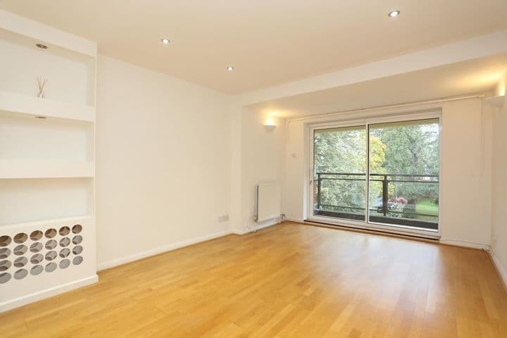 2 bedrooms apartment for sale in Beckenham, United Kingdom - Image 3